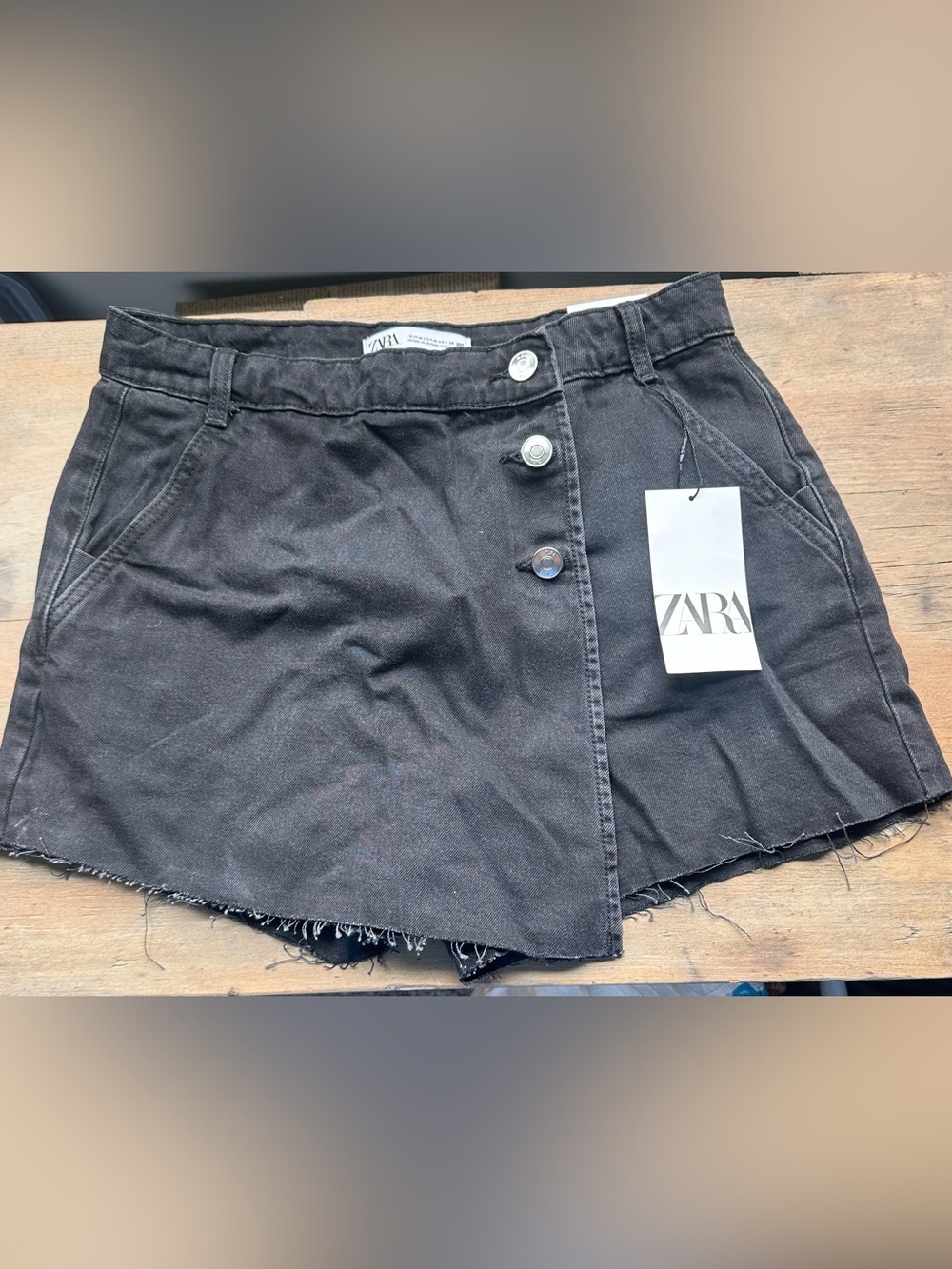 Zara Black Raw-Hem Button-Front Denim Mini Skirt